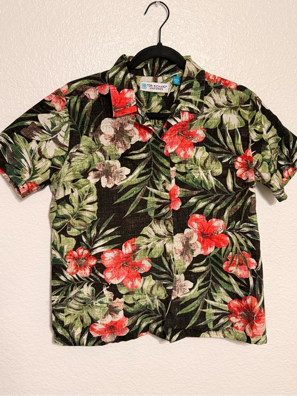 4 Hawaiian shirts